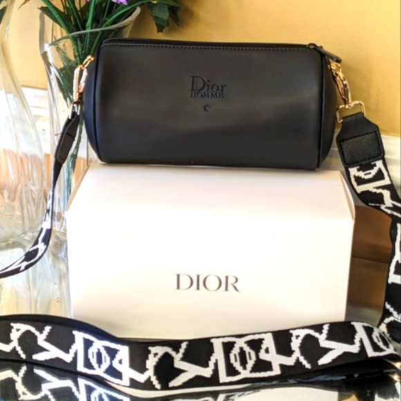 Dior Toiletry bag/ purse/ pouch/ cosmetic bag to crossbody bag - Picture 3 of 14